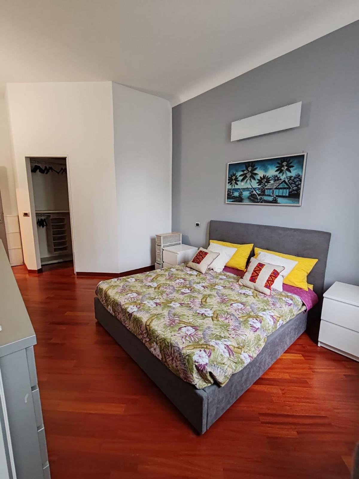 La Casa Di Cris - Milano, Appartamento Zona Sempione エクステリア 写真